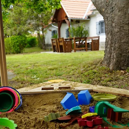 A La Maison - Epp Mint Otthon *